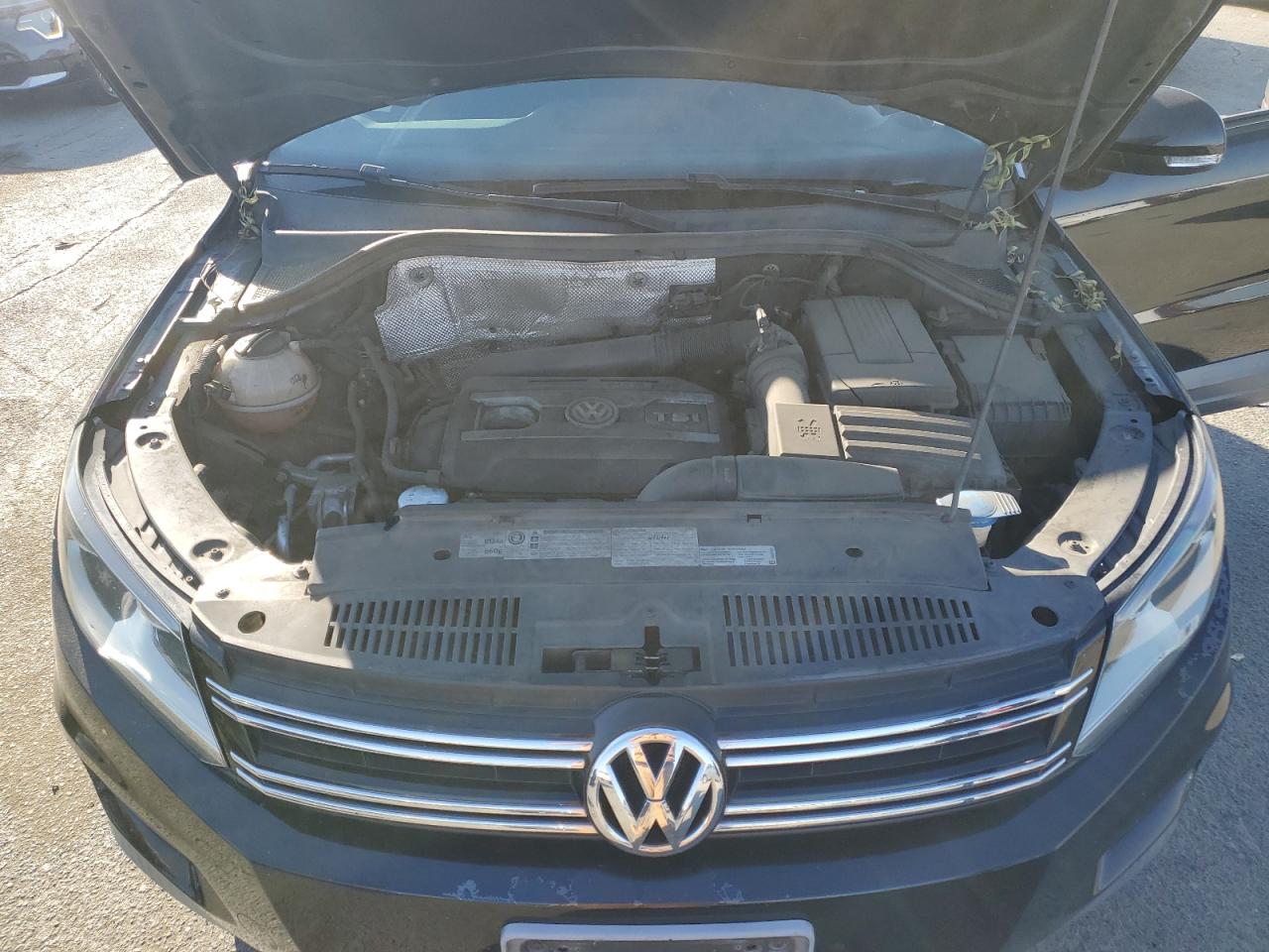 WVGAV7AX8CW510913 2012 Volkswagen Tiguan S