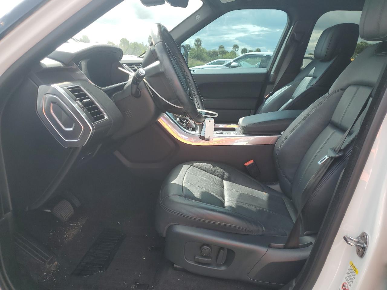 2020 Land Rover Range Rover - Image 7
