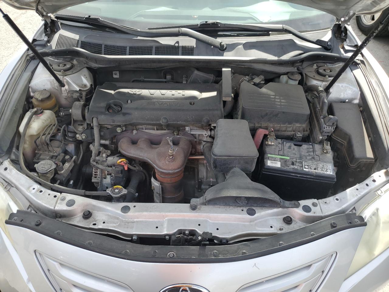 2009 Toyota Camry - Image 12
