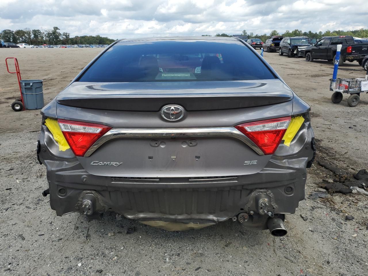 4T1BF1FK1HU285541 2017 Toyota Camry Le