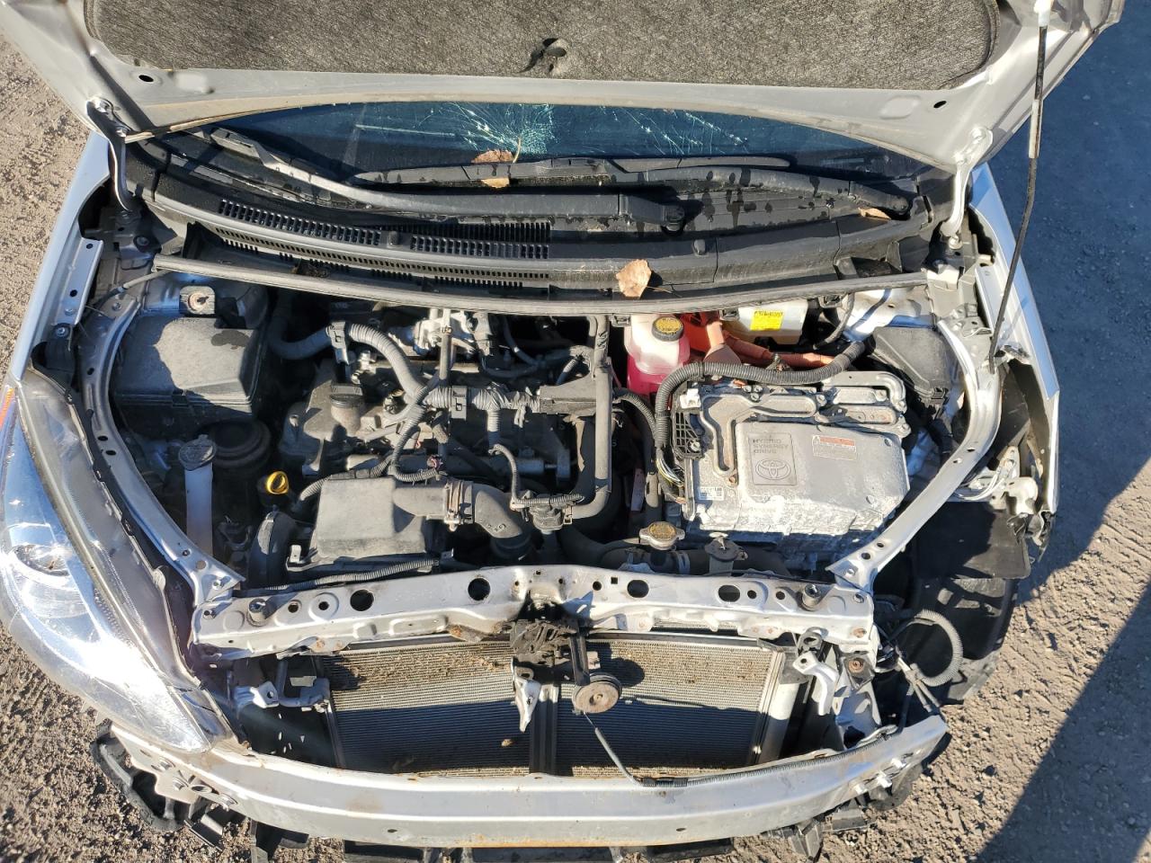 JTDKDTB37F1095102 2015 Toyota Prius C