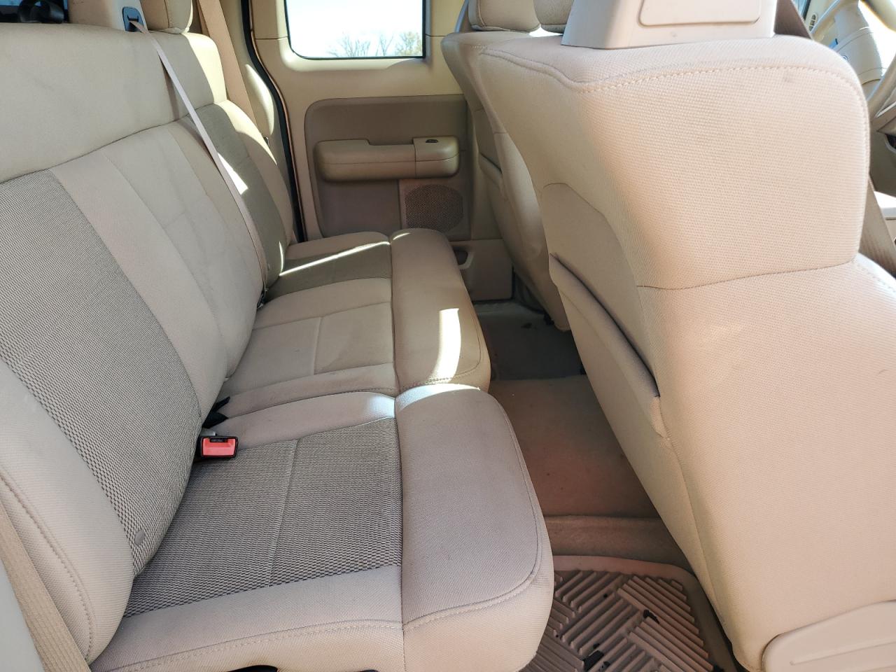 2006 Ford F-150 - Image 10