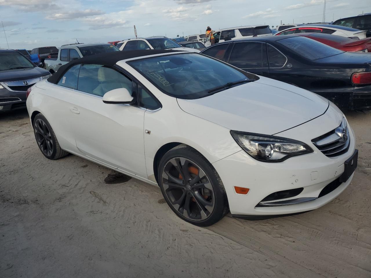 2016 Buick Cascada - Image 4