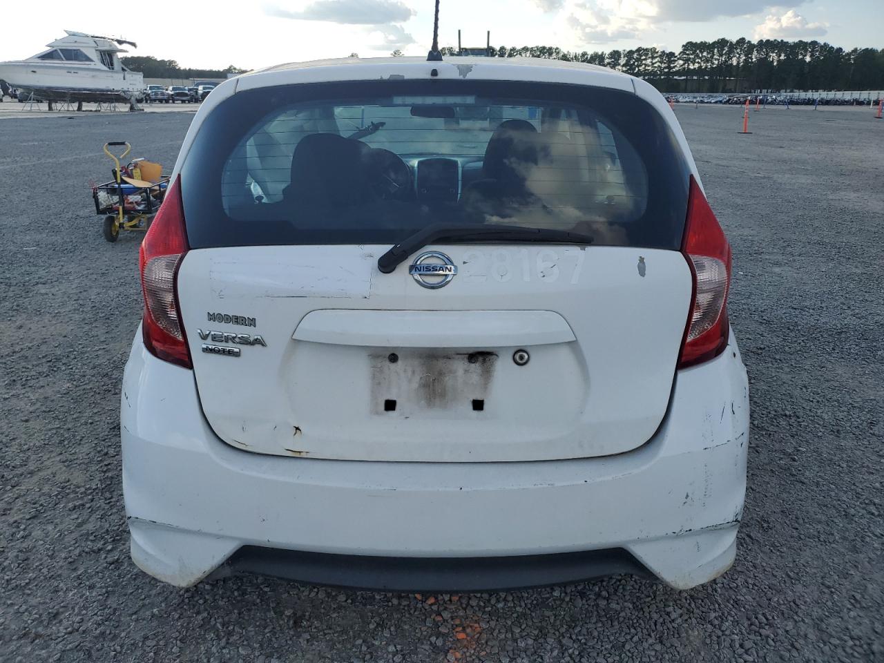 3N1CE2CP8JL355492 2018 Nissan Versa Note S