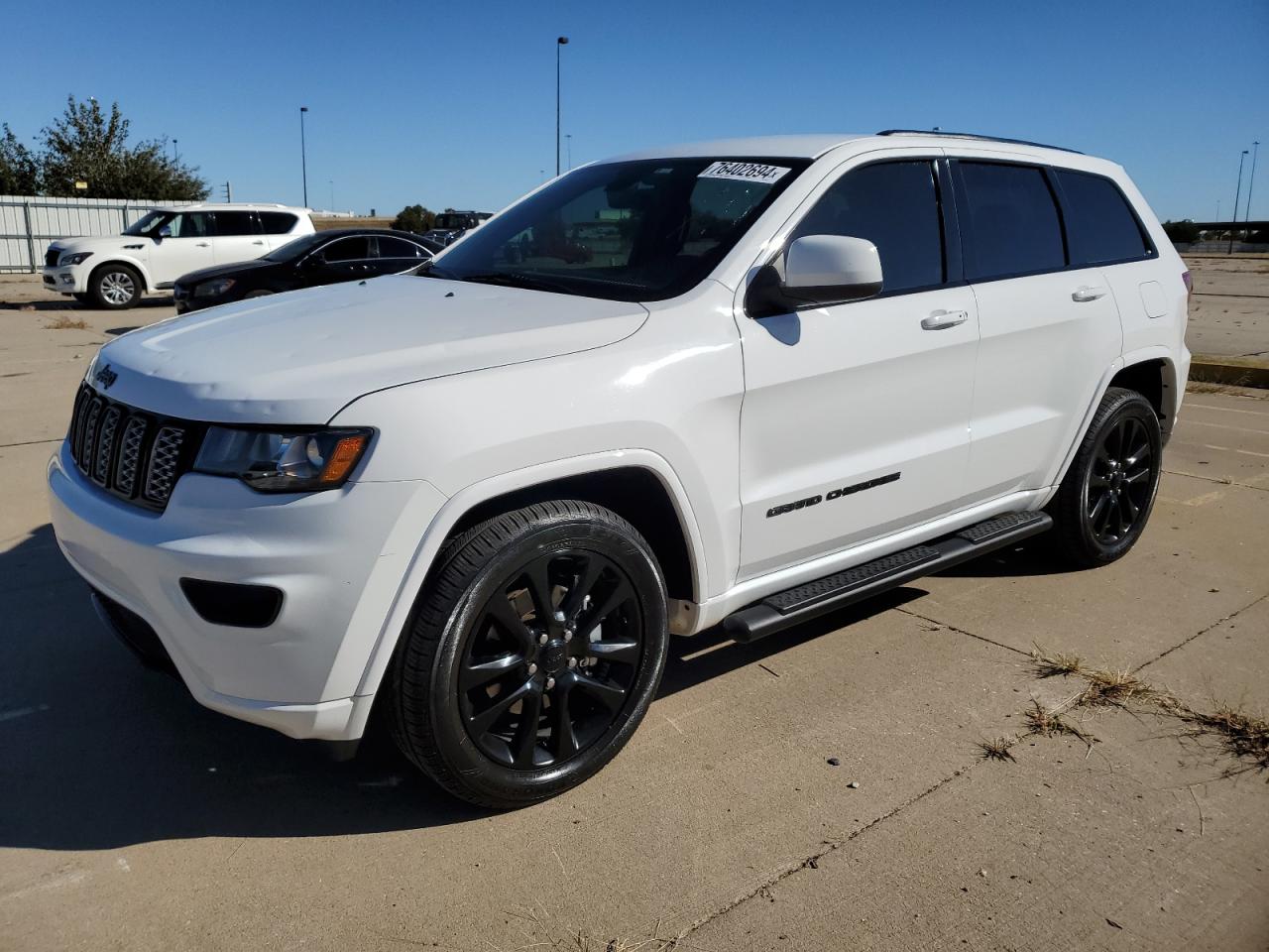 2017 Jeep Grand Cherokee - Image 1