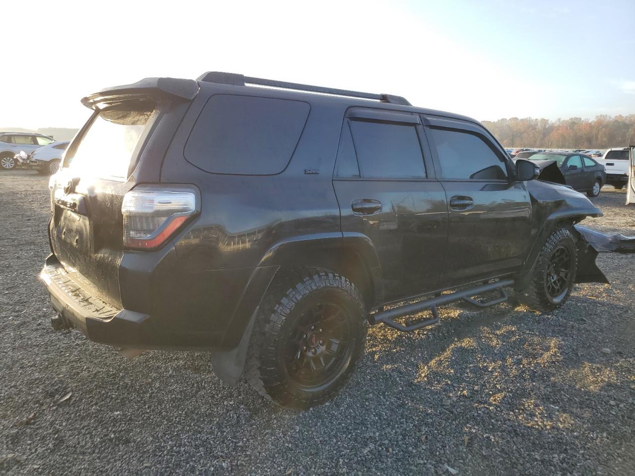 2017 Toyota 4Runner - Image 3