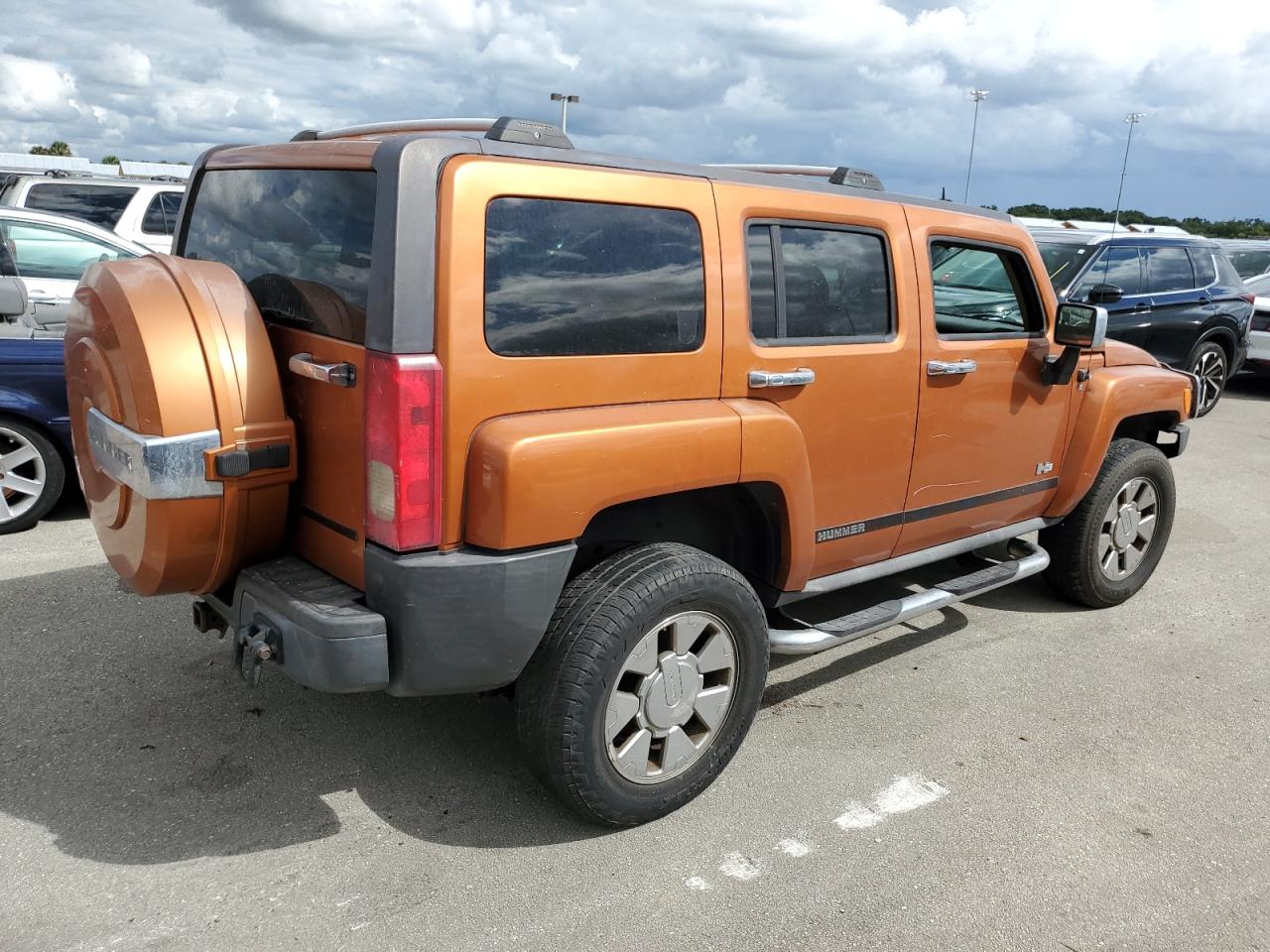 2007 Hummer H3 - Image 3