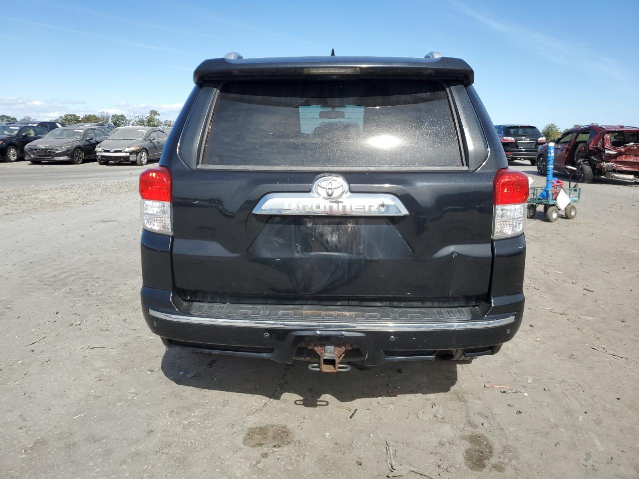 JTEBU5JR8B5052744 2011 Toyota 4Runner Sr5