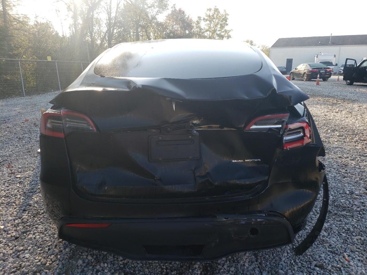 2021 Tesla Model Y VIN: 5YJYGDEE0MF187385 Lot: 72310394