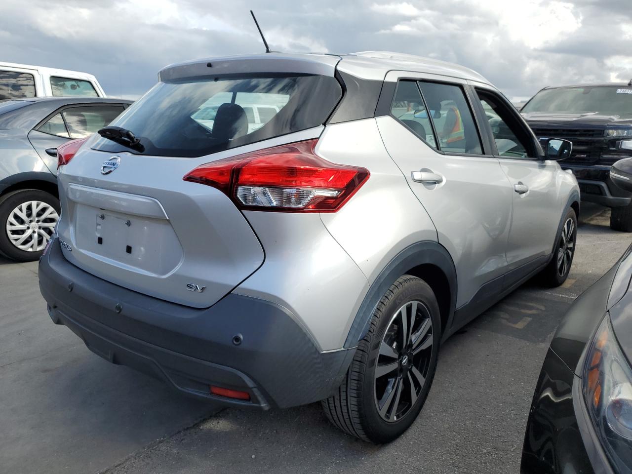 2020 Nissan Kicks - Image 3