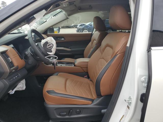  NISSAN PATHFINDER 2024 Білий