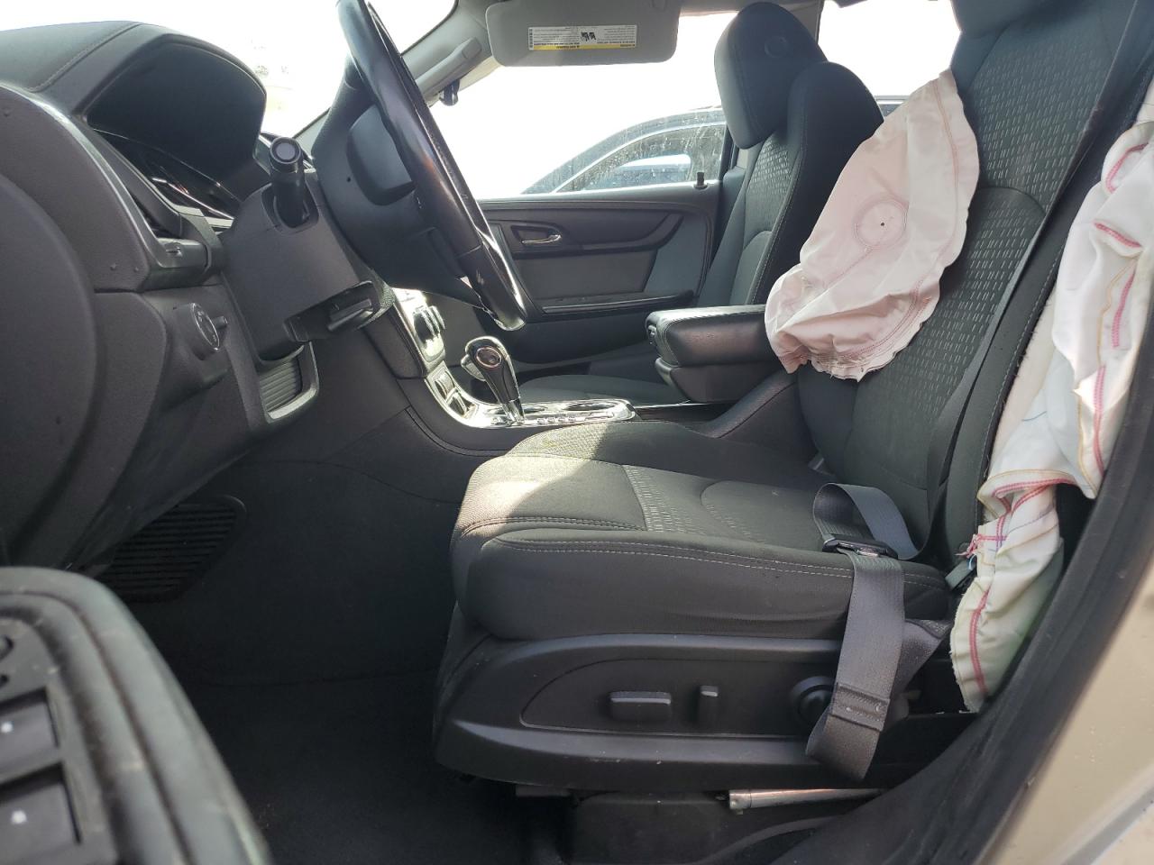2015 GMC Acadia - Image 7