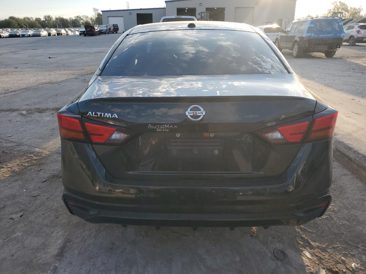 2019 Nissan Altima - Image 6