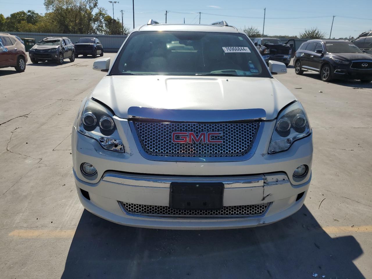 2012 GMC Acadia - Image 5