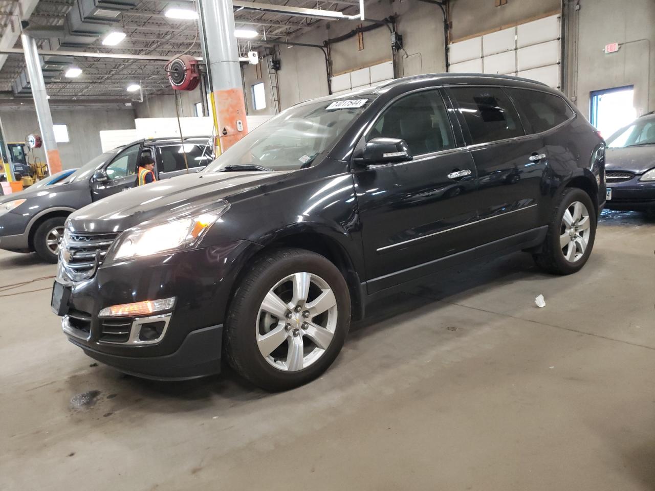 1GNKVJKD4FJ258046 2015 CHEVROLET TRAVERSE - Image 1