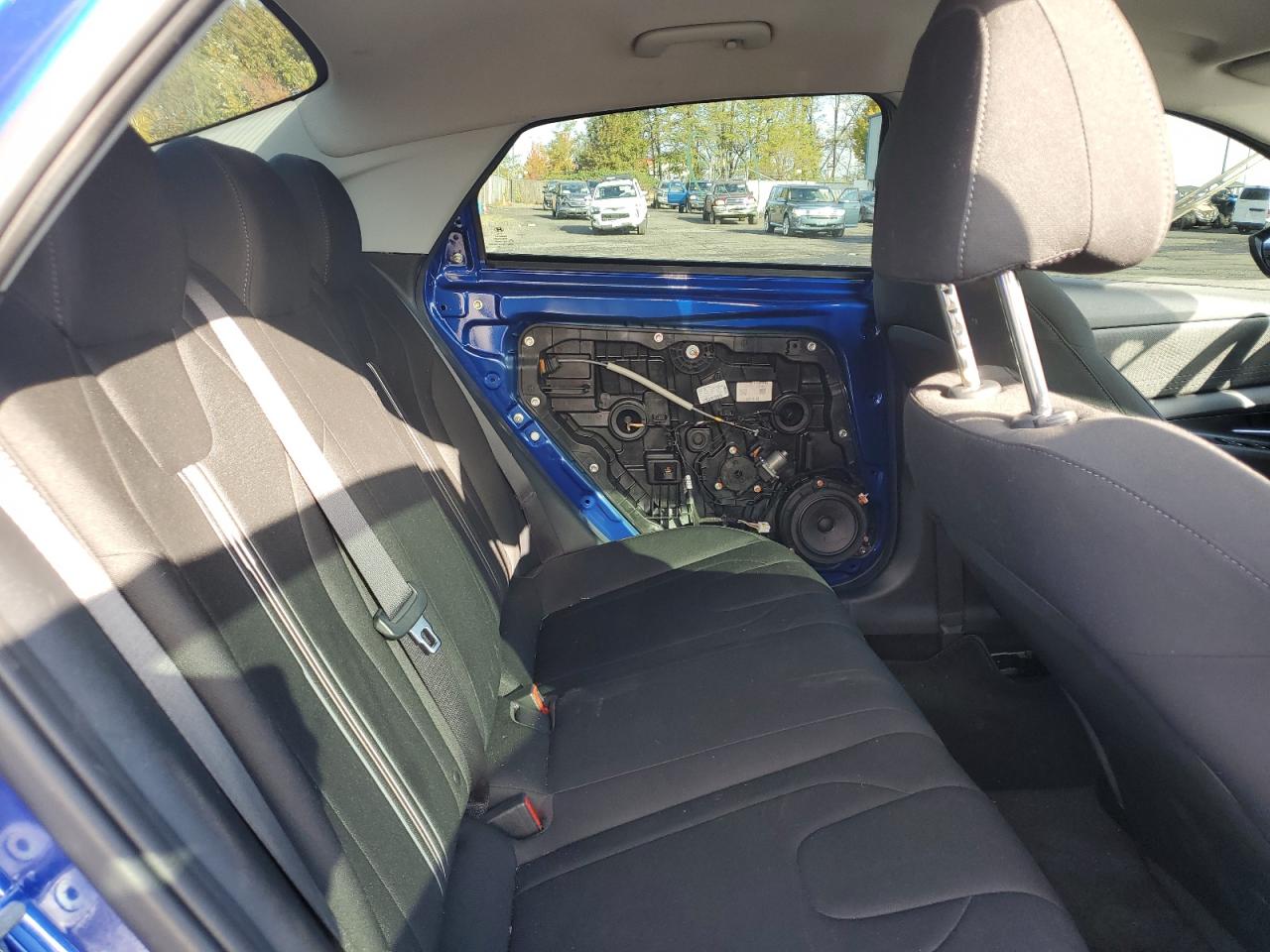 2021 Hyundai Elantra - Image 10
