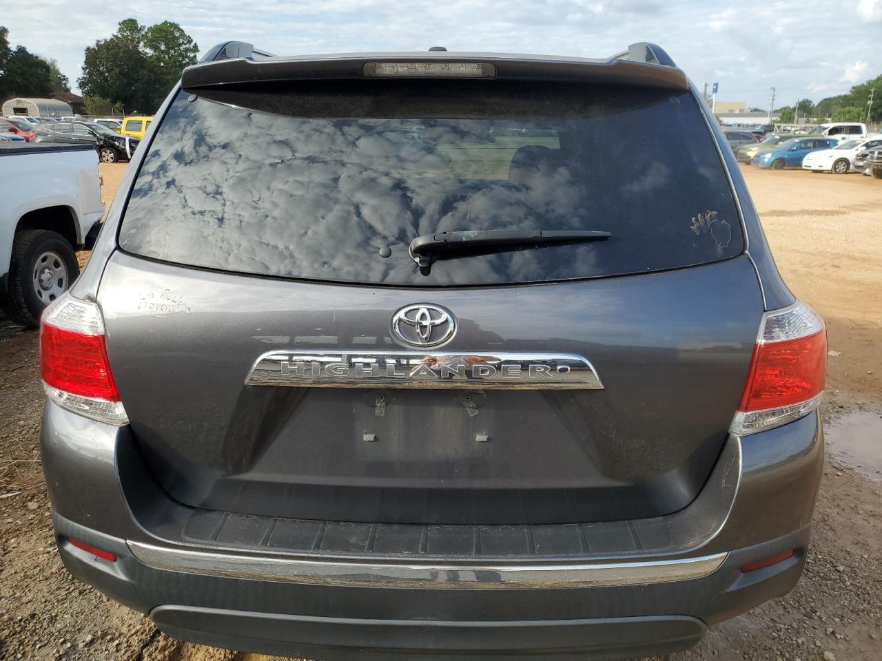 5TDYK3EH3DS132749 2013 Toyota Highlander Limited