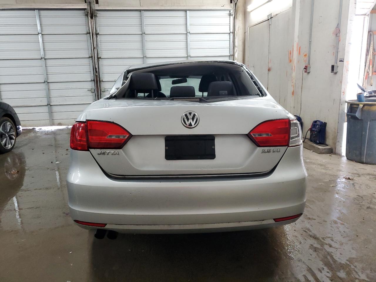 3VWDX7AJ0BM336886 2011 Volkswagen Jetta Se