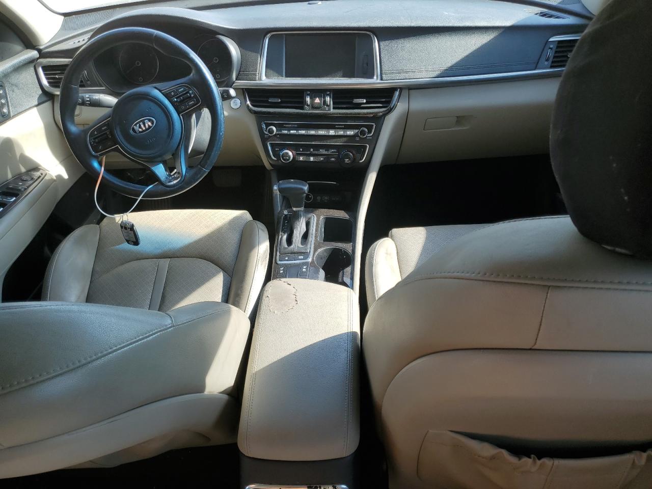 2017 Kia Optima - Image 8