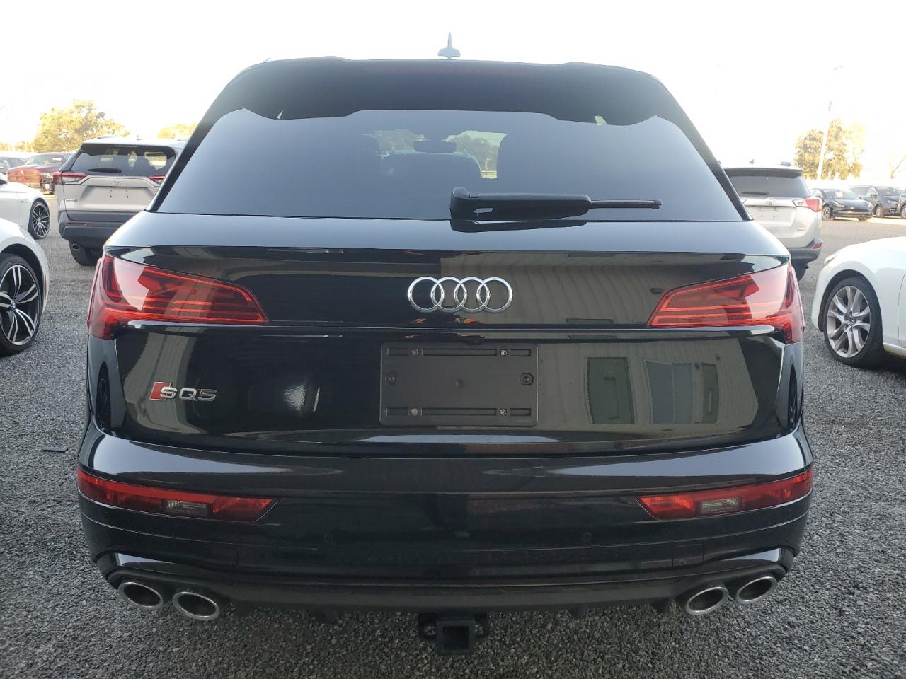 2023 Audi SQ5 - Image 6