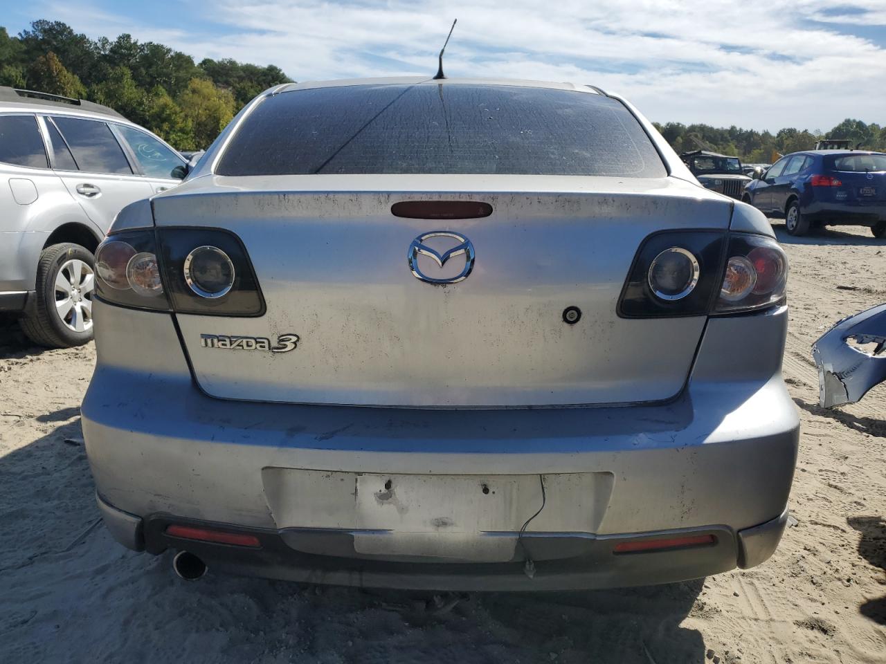 JM1BK32F671680996 2007 Mazda 3 I