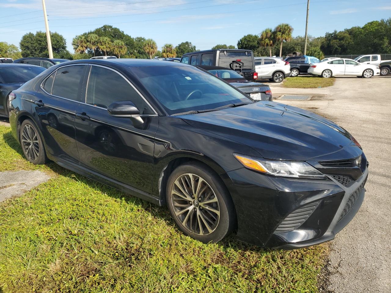 2018 Toyota Camry - Image 4