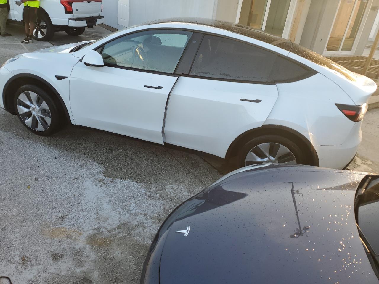 VIN 5YJYGDEE0LF006817 2020 TESLA MODEL Y no.2