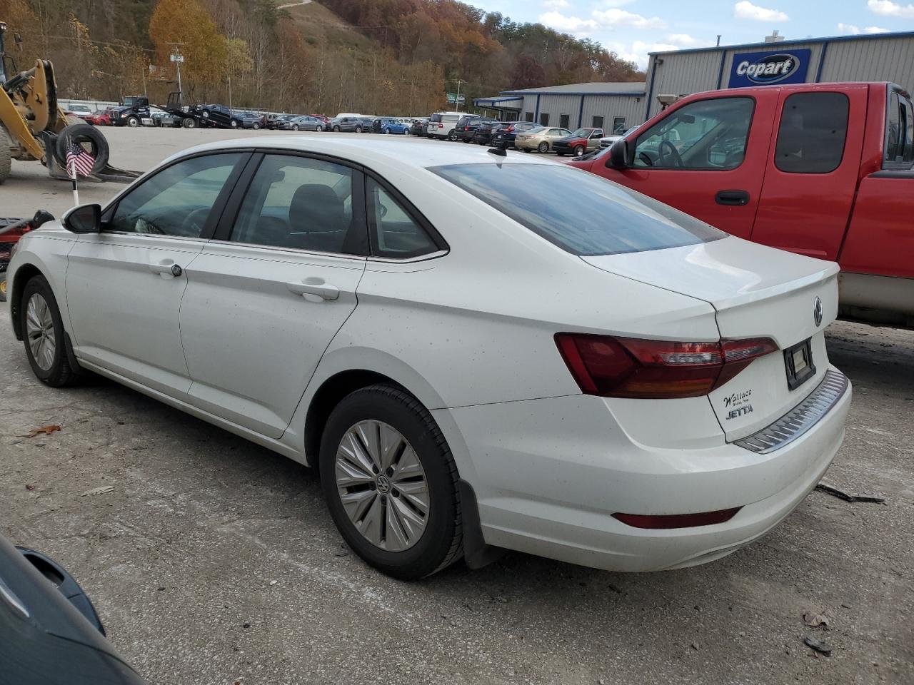 2019 Volkswagen Jetta - Image 2