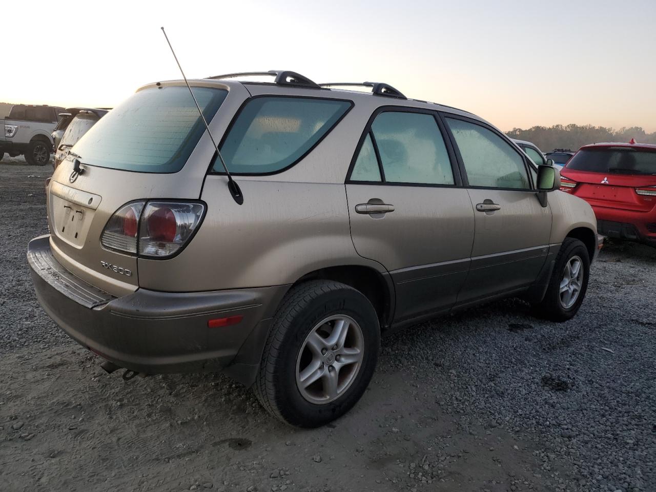 2002 Lexus RX - Image 3