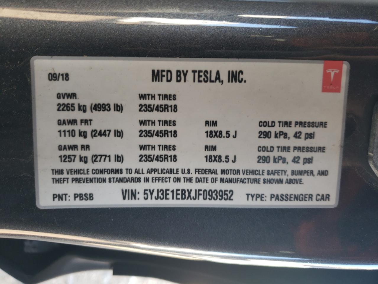 5YJ3E1EBXJF093952 2018 Tesla Model 3