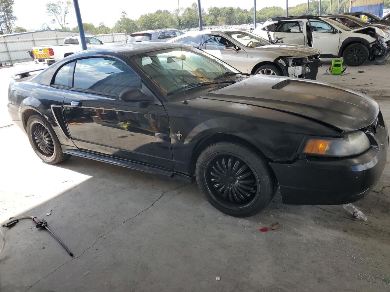 2001 Ford Mustang - Image 4