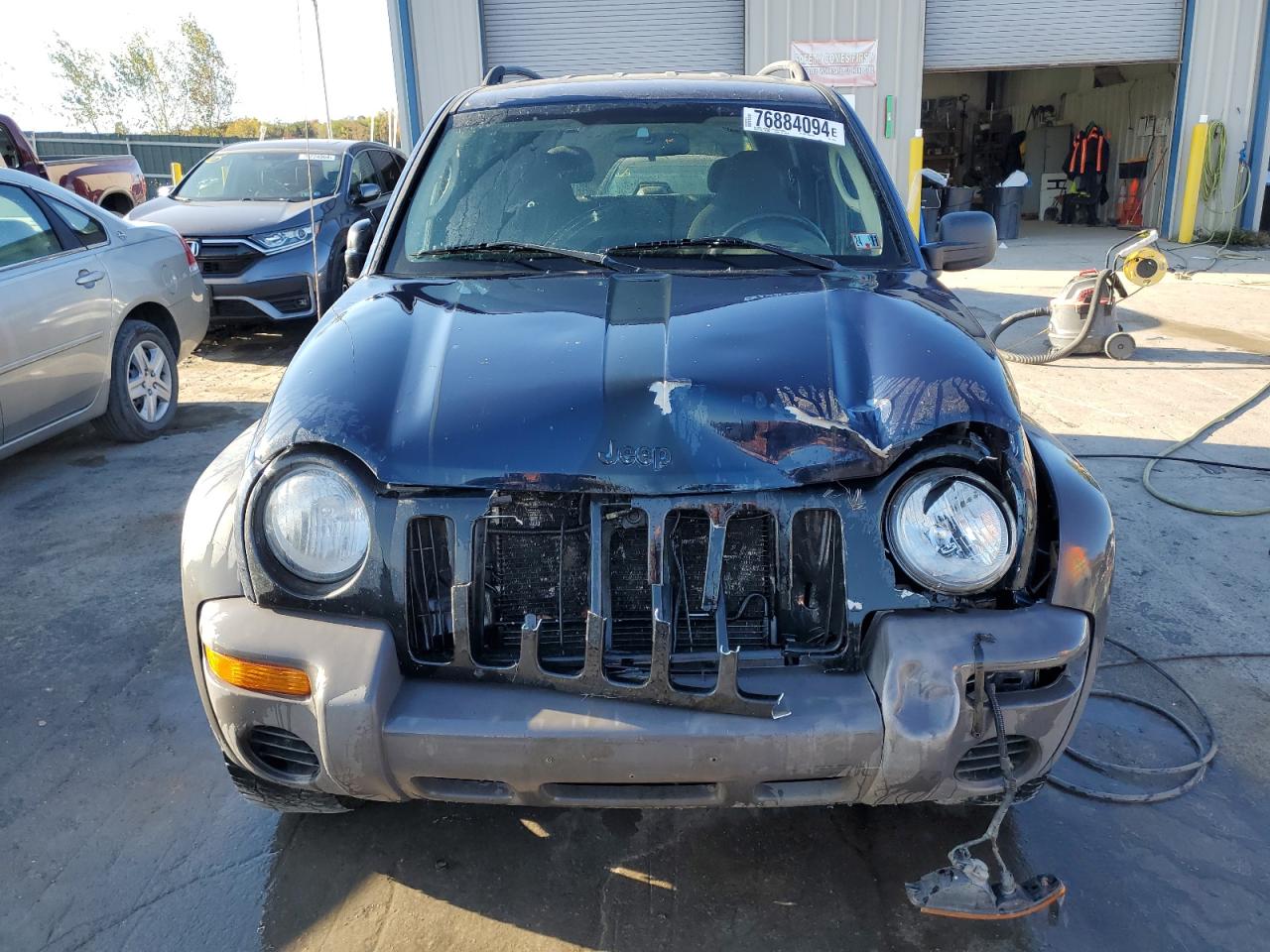 2004 Jeep Liberty (North America) - Image 5