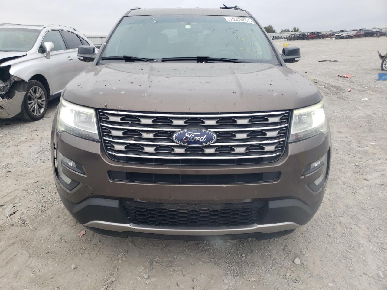 VIN 1FM5K8D82GGB31118 2016 FORD EXPLORER no.5