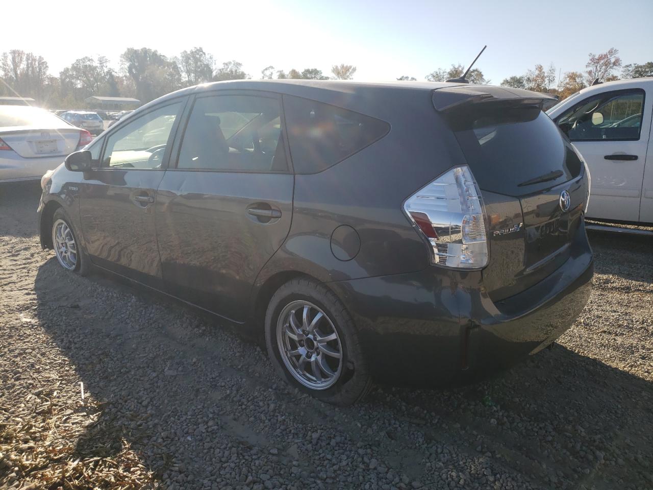 JTDZN3EU8D3252394 2013 Toyota Prius V