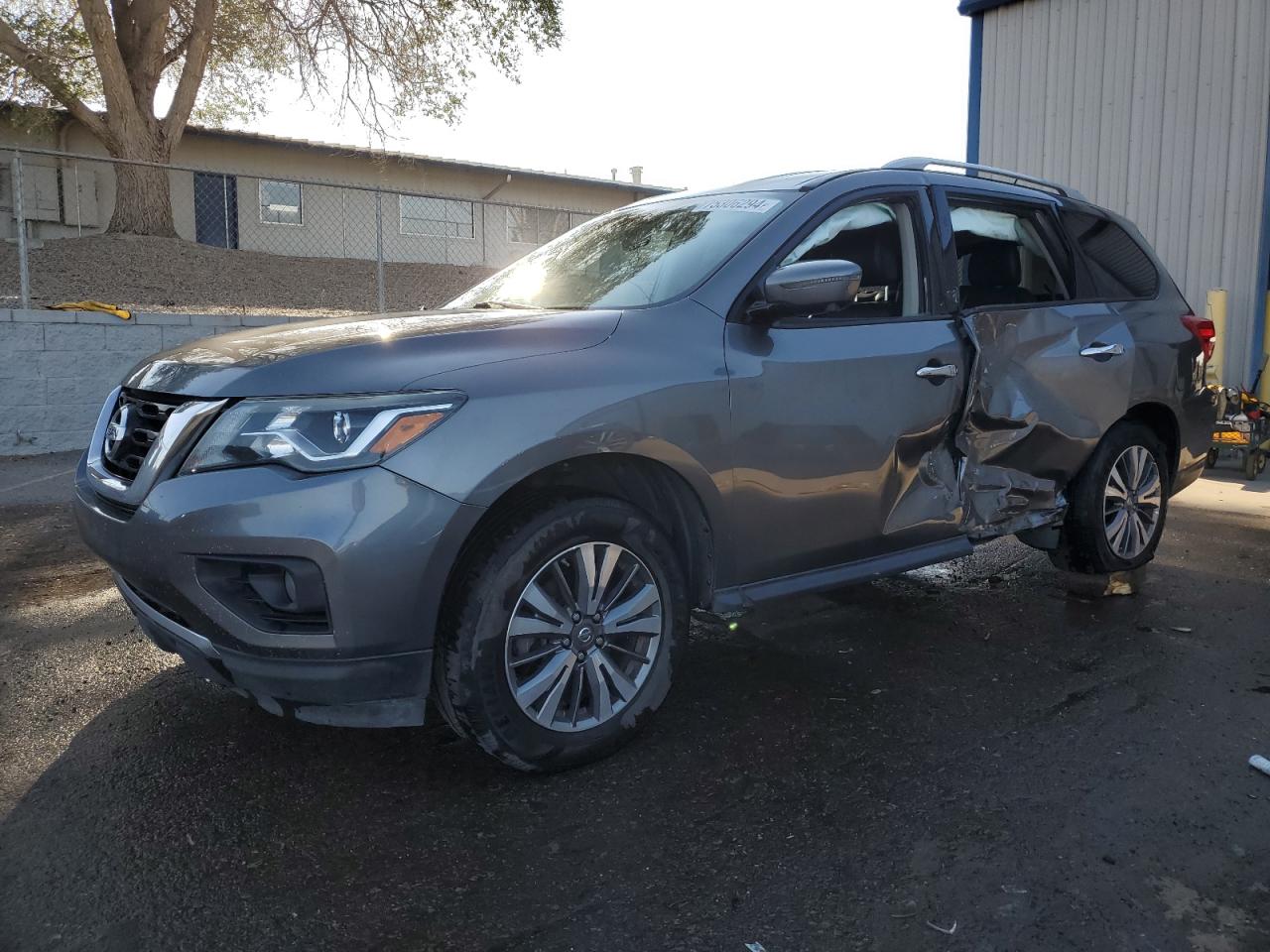 VIN 5N1DR2MM3JC618067 2018 NISSAN PATHFINDER no.1