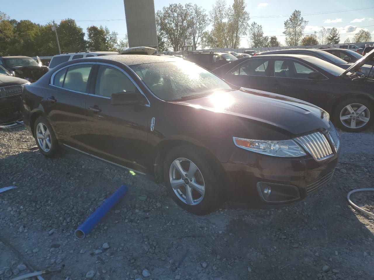 2010 Lincoln MKS - Image 4