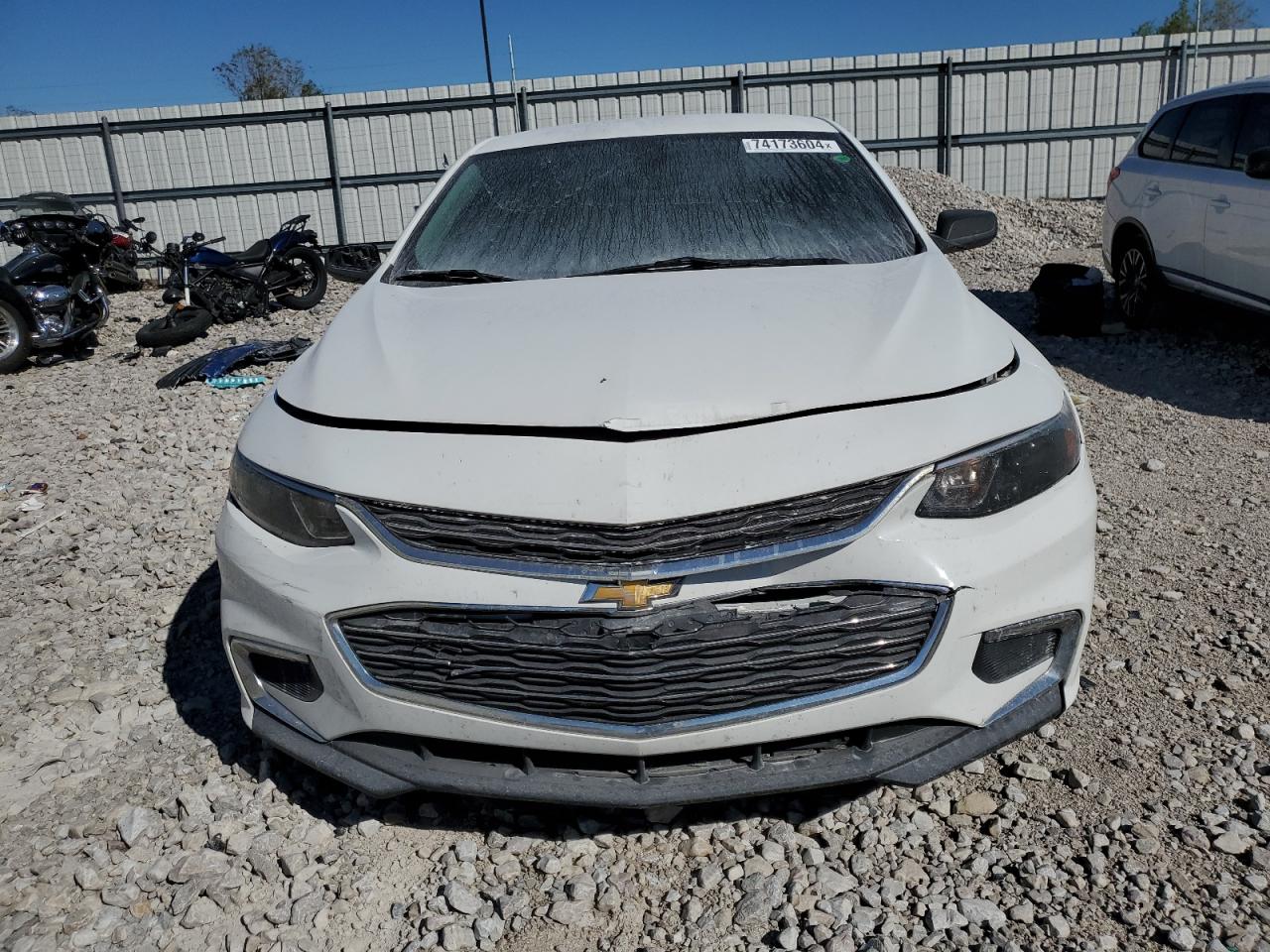 2017 Chevrolet Malibu - Image 5