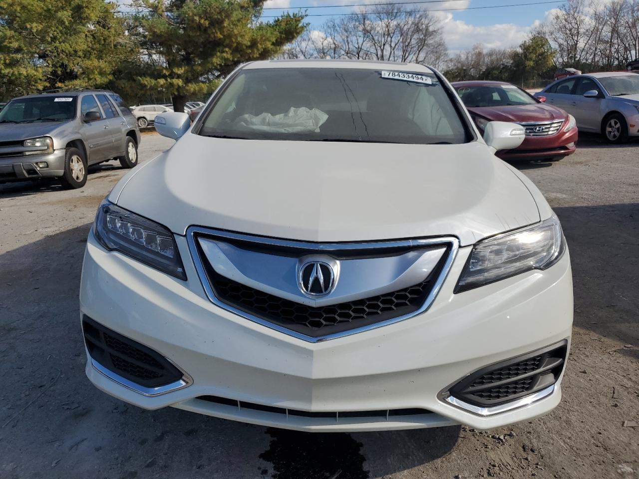 VIN 5J8TB4H3XHL038232 2017 ACURA RDX no.5