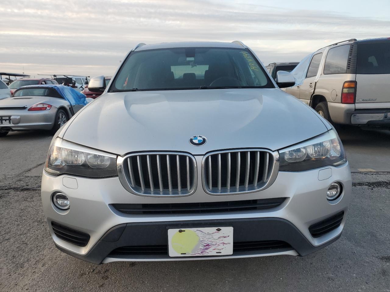 VIN 5UXWZ7C36H0V91962 2017 BMW X3 no.5