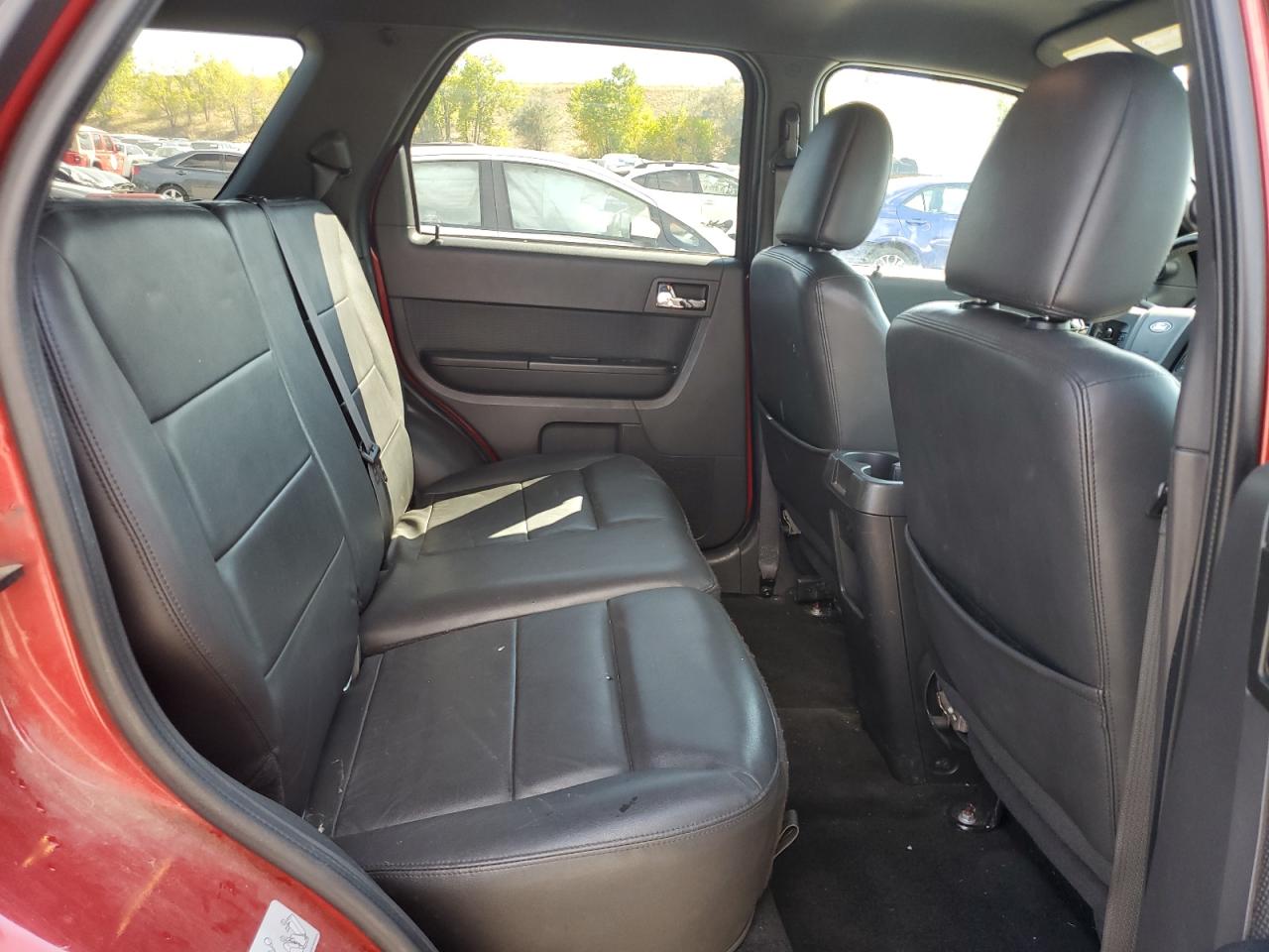 2011 Ford Escape - Image 11