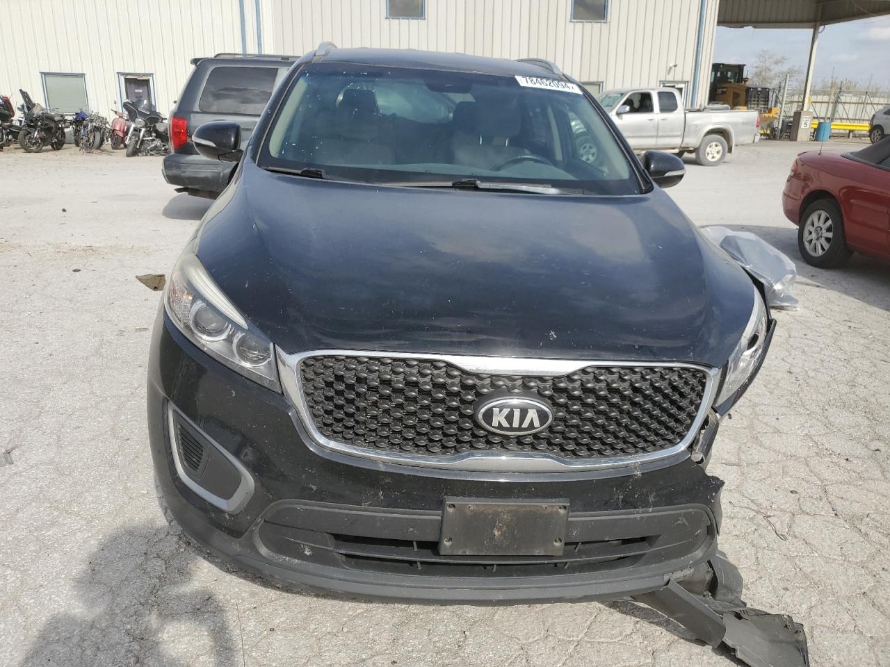 2016 Kia Sorento - Image 5