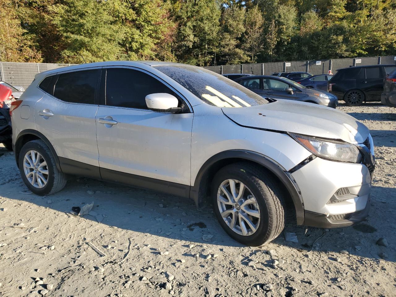 2021 Nissan Rogue - Image 4