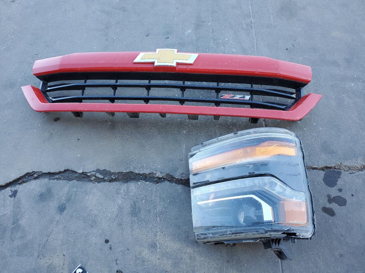 2018 Chevrolet Silverado K1500 Lt VIN: 3GCUKREC5JG279798 Lot: 75192734