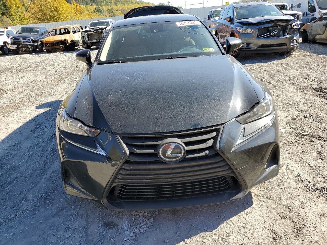 2017 Lexus IS - Image 5