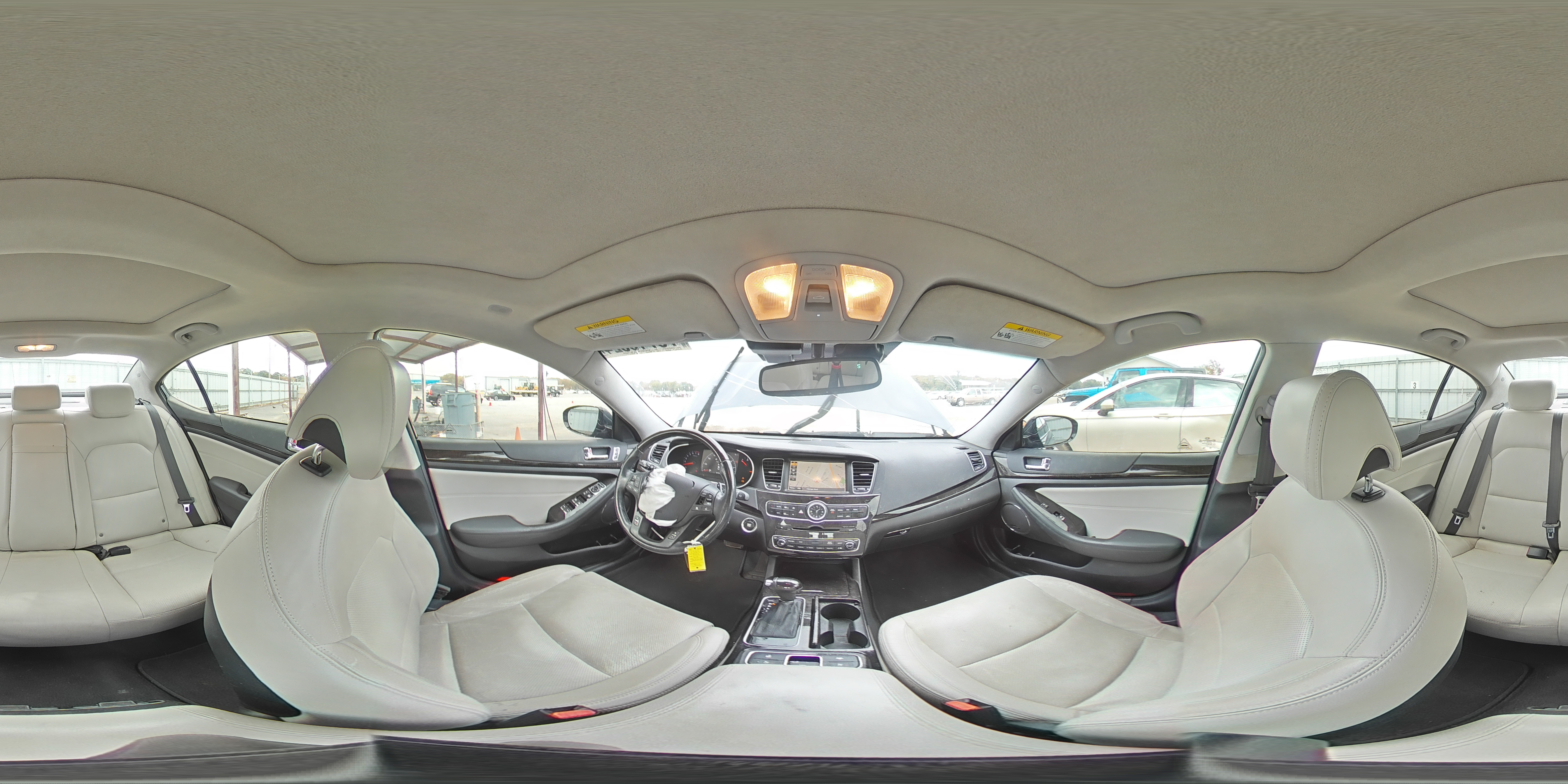 2014 Kia Cadenza - Image 12