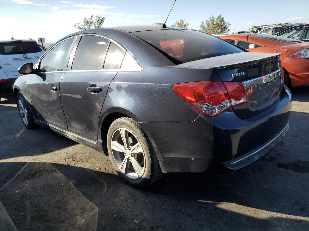 2015 Chevrolet Cruze - Image 2