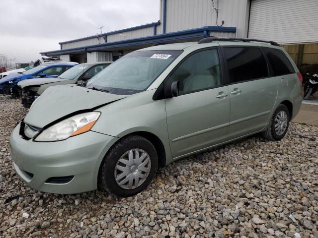 2008 Toyota Sienna Ce na sprzedaż w Wayland, MI - Rear End