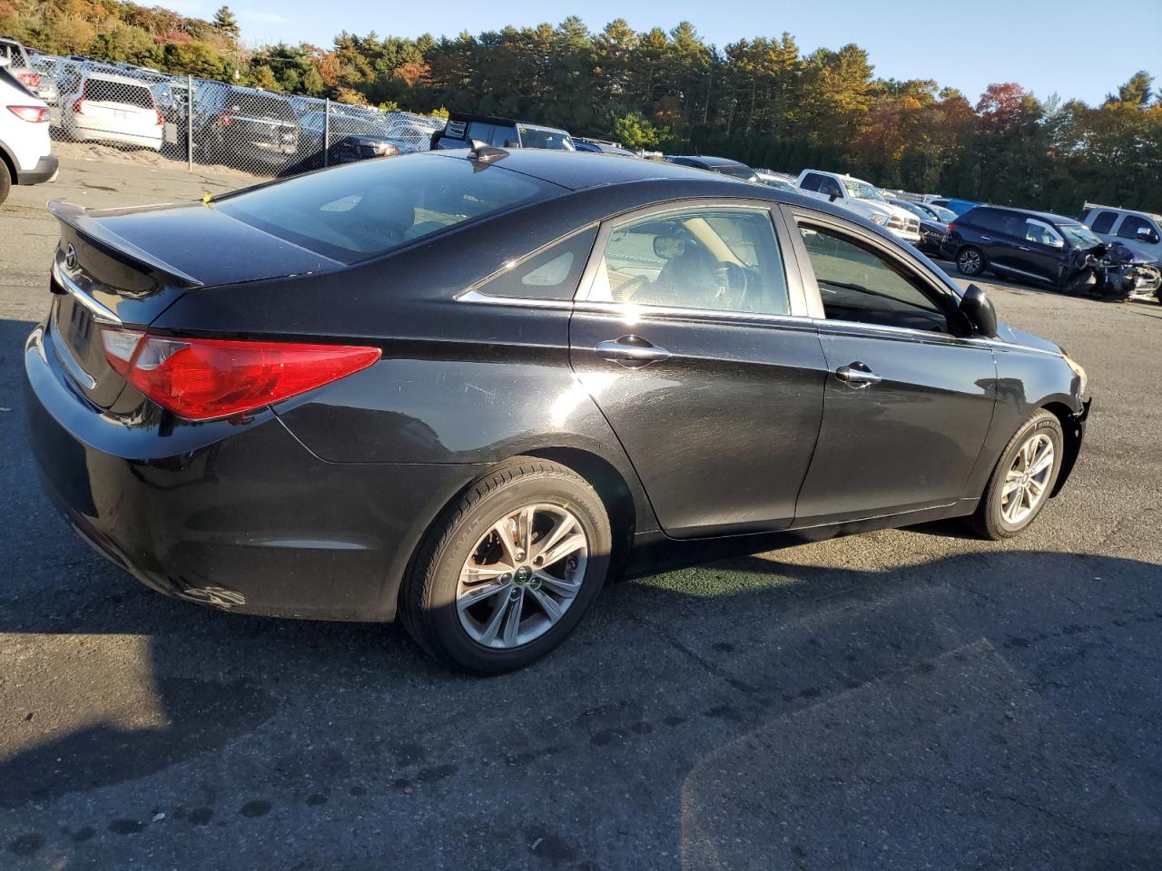 2013 Hyundai Sonata - Image 3