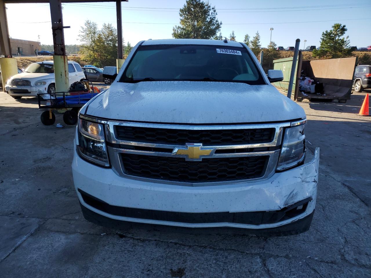 2015 Chevrolet Suburban - Image 5