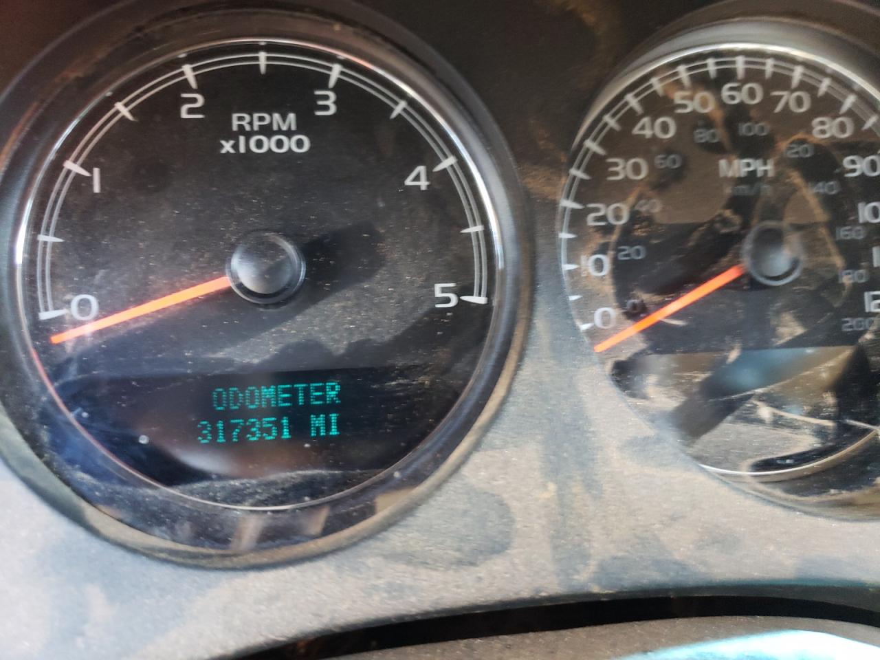 2009 Chevrolet Silverado - Image 9